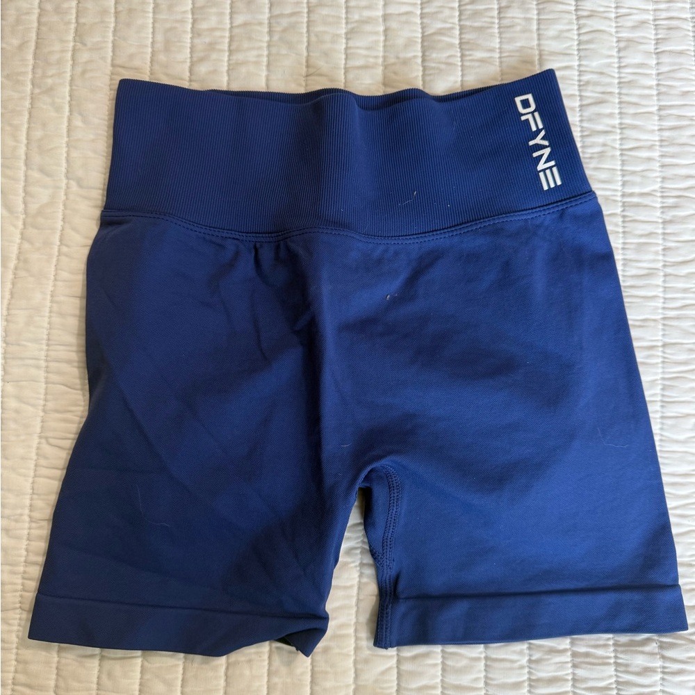 DFYNE Dynamic 4.5” shorts “enchanted blue”